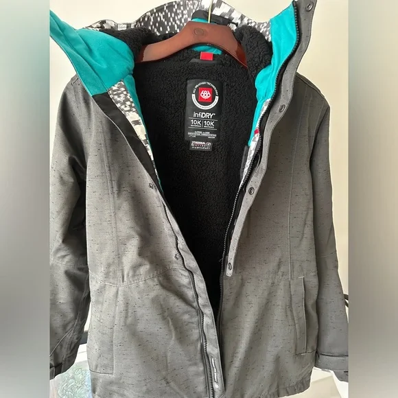 686 “Rumor” Insulated Jacket. “Charcoal Slub” Colorway. Women’s Small. - Picture 4 of 9